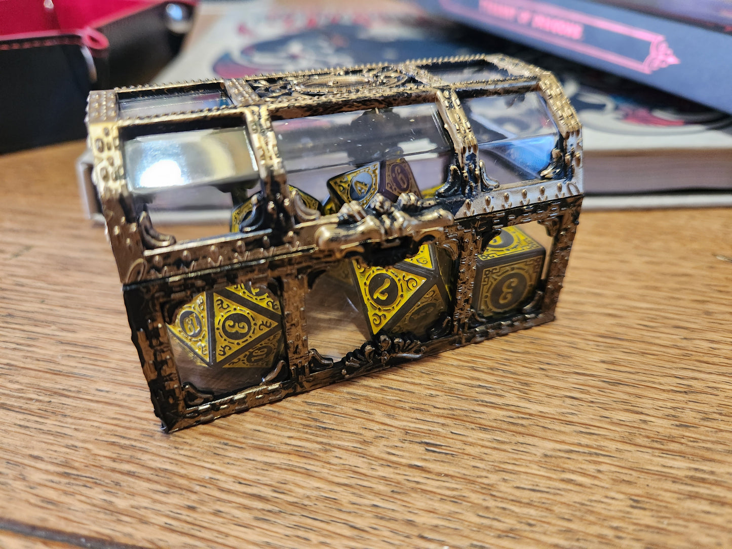 D&D Dice Set and Chest Dungeons and Dragons / DND Rpg Dice 7 Dice and Storage for Avid Gamers