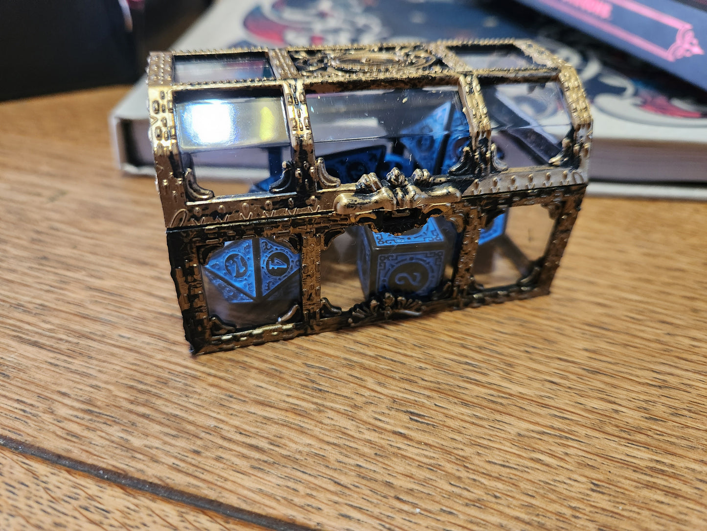 D&D Dice Set and Chest Dungeons and Dragons / DND Rpg Dice 7 Dice and Storage for Avid Gamers