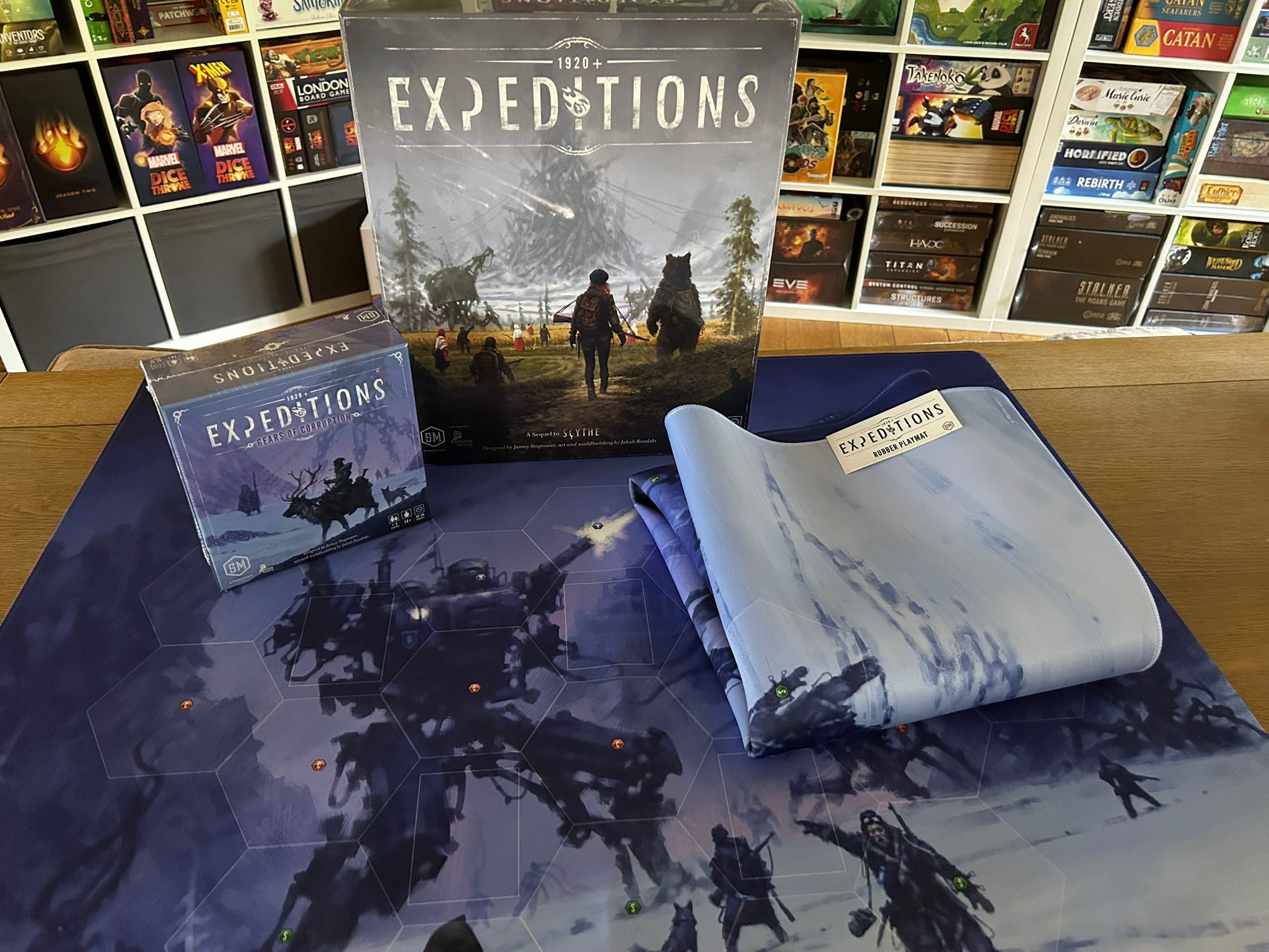Expeditions Bundle - Includes Gears of Corruption, Playmat and Metal Coins
